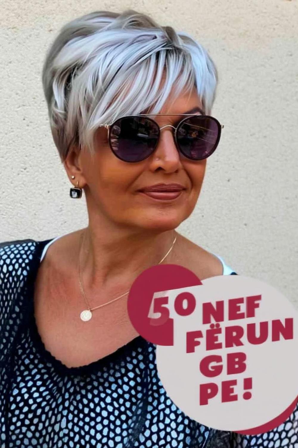 Voluminöser Pixie mit Statement-Sonnenbrille