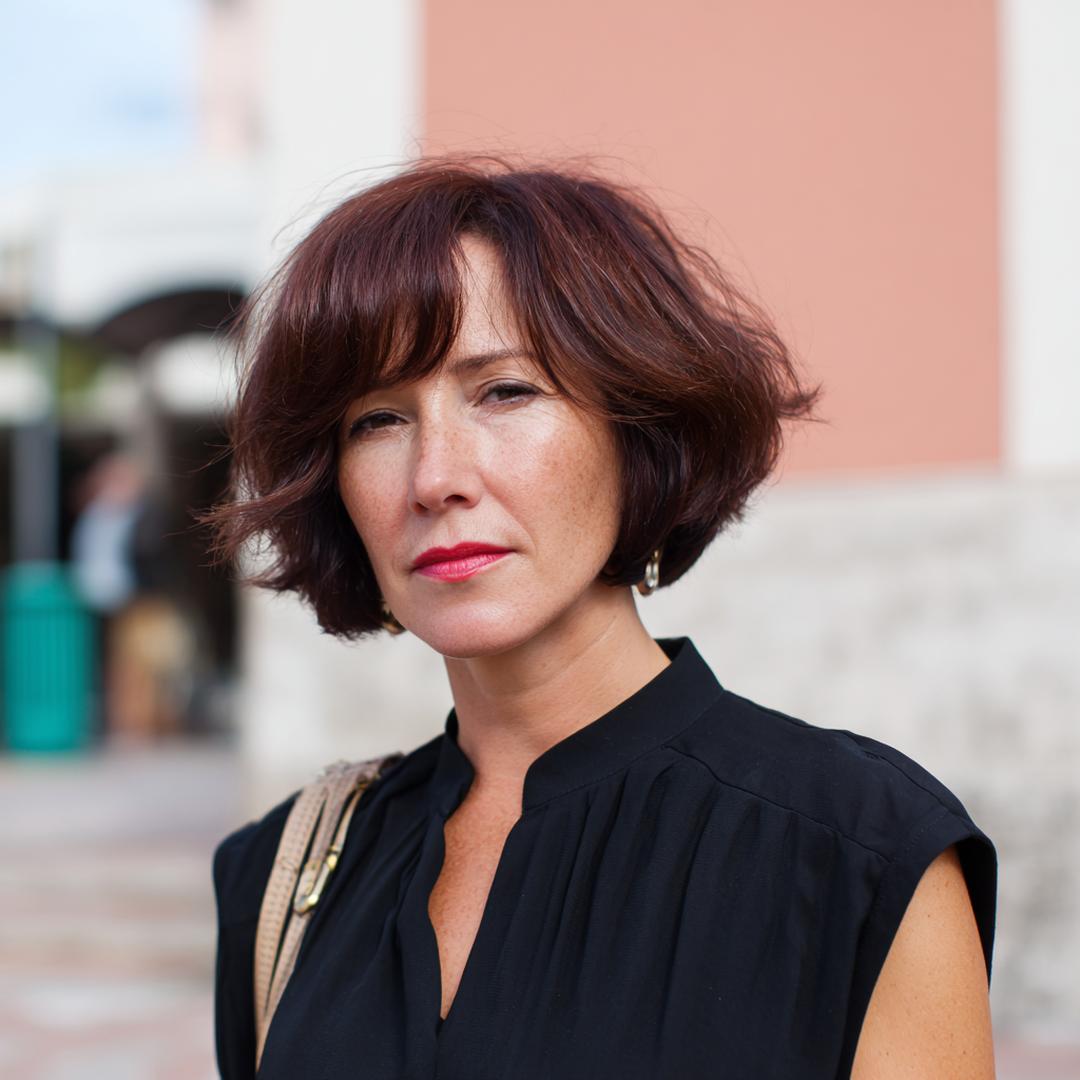 Auburn Tousled Bob Side Fringe