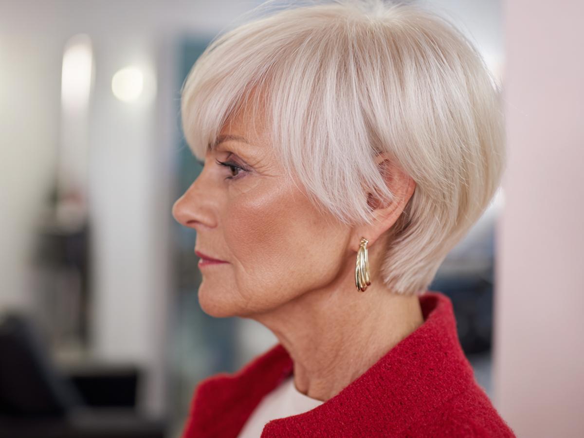 20 Kurzhaarfrisuren ab 60 die jünger machen – Inspiration für Schnitt und Styling
