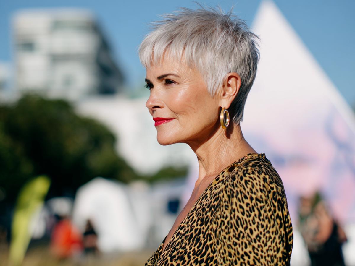 18 Pixie Cuts für Ältere Frauen – Stilvolle Ideen und Pflegetipps