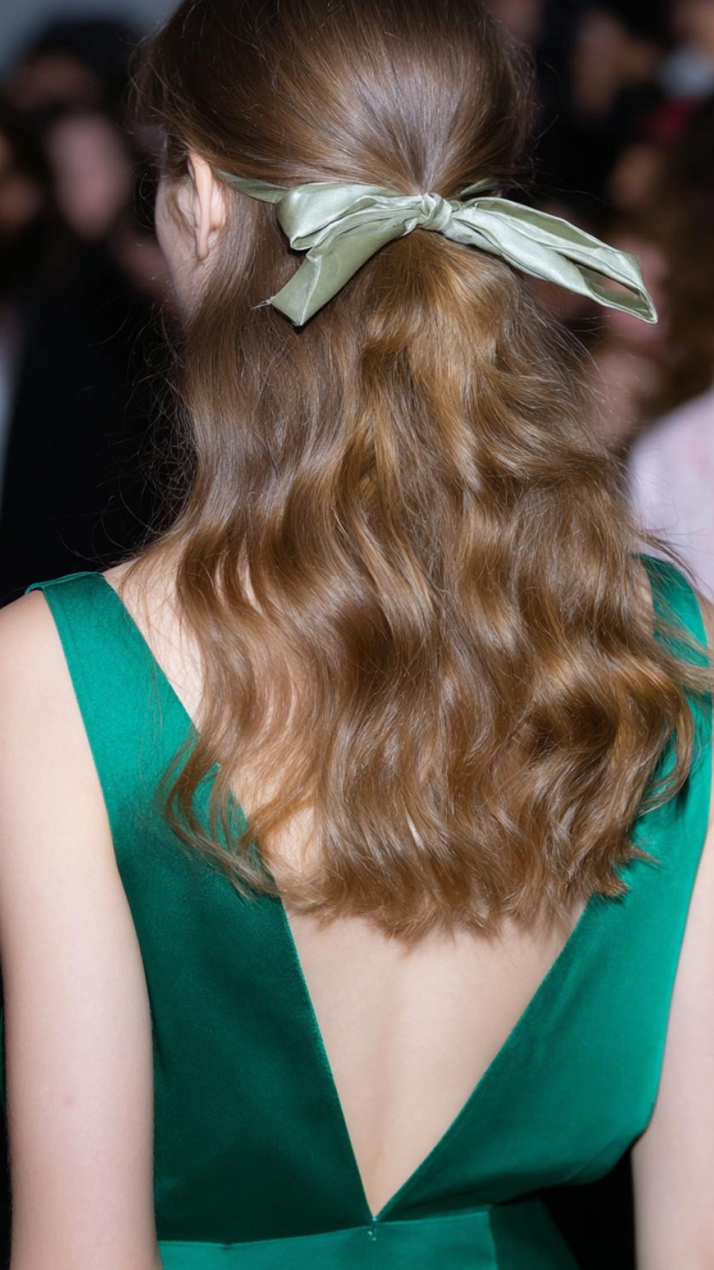 Date Night Frisuren 2026 für zarte Abende