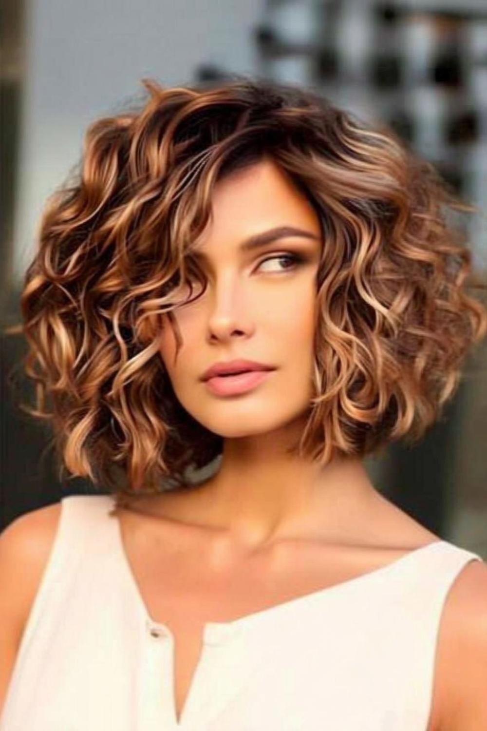 Elegante Schulterlocken mit Balayage