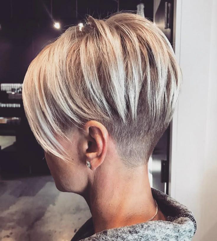 Pixie Cut mit Nacken Undercut