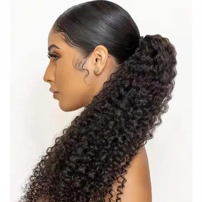 Extensions im lockigen Slick Back Ponytail