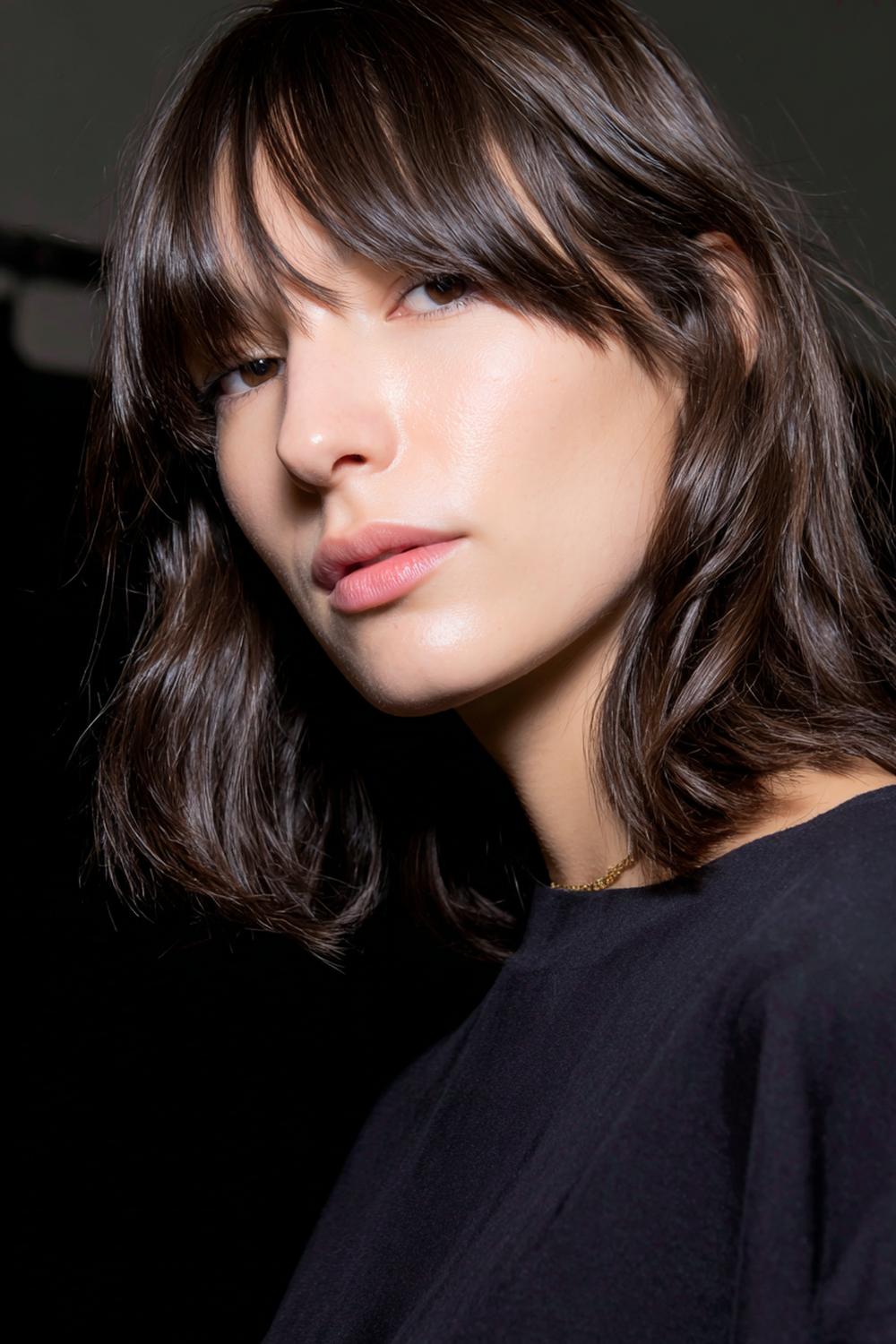 17. Sommer Haare Frauen 2026: Blunt Cut in Schulterlänge mit dicker Kante